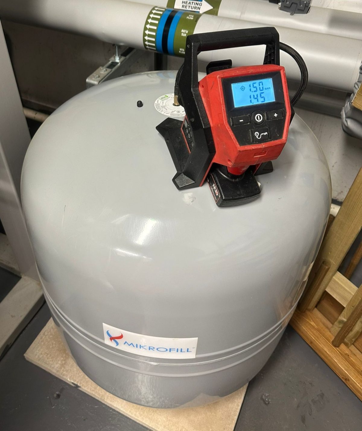 Pressurisation Unit & Expansion Vessel Maintenance Reading