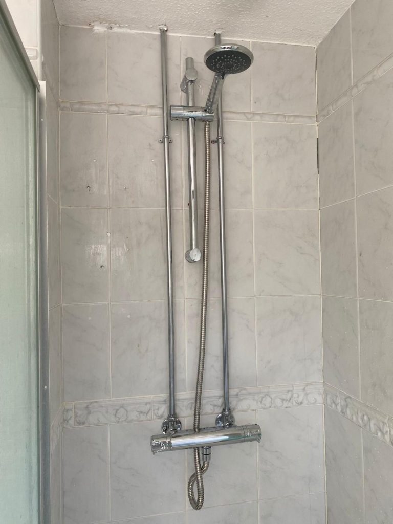 Shower Repair, Install and Maintenance Reading