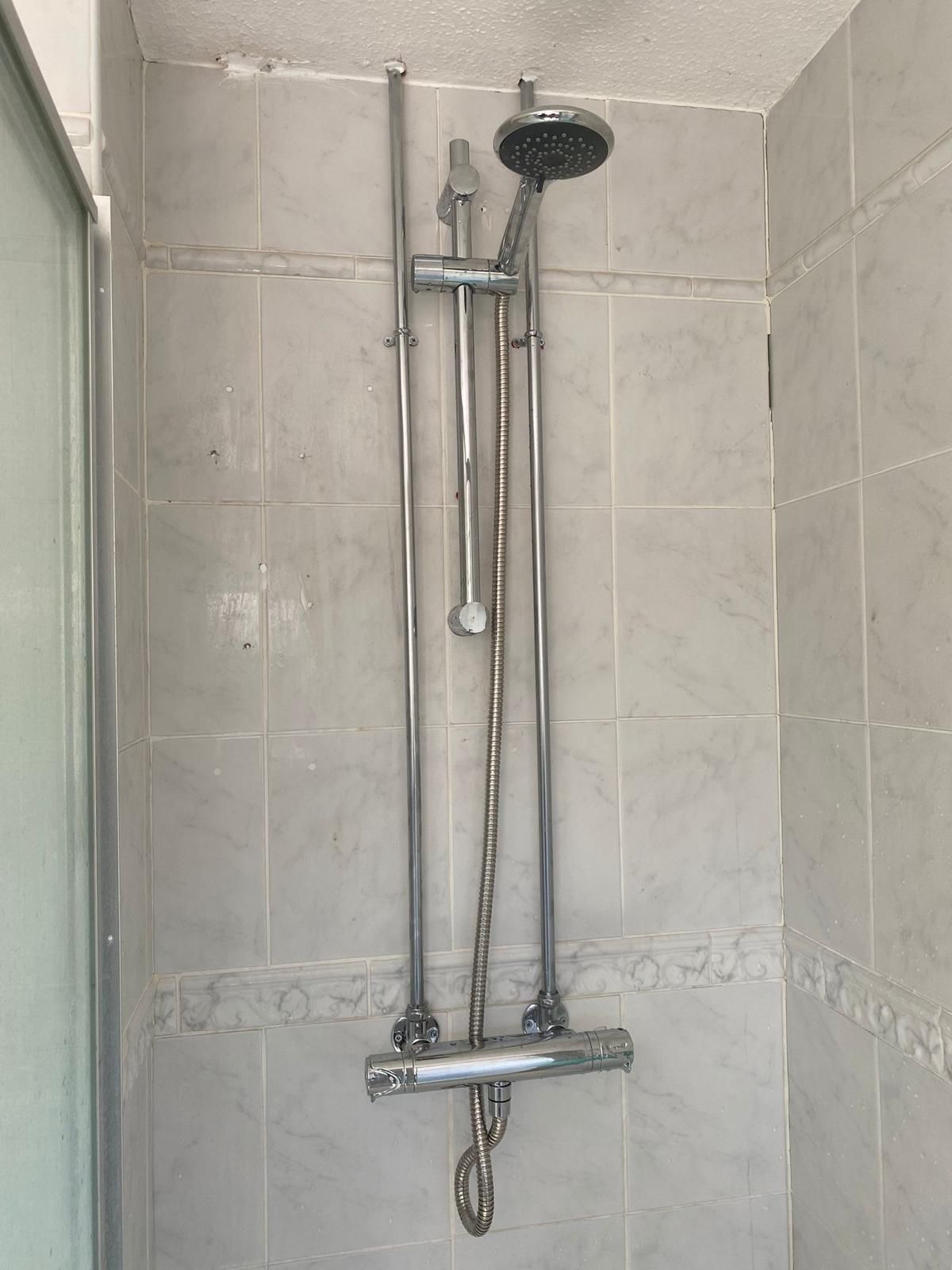 Shower Repair, Install and Maintenance Reading